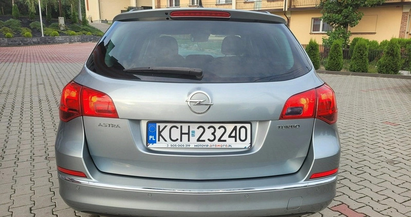 Opel Astra cena 26990 przebieg: 260000, rok produkcji 2014 z Brzesko małe 742